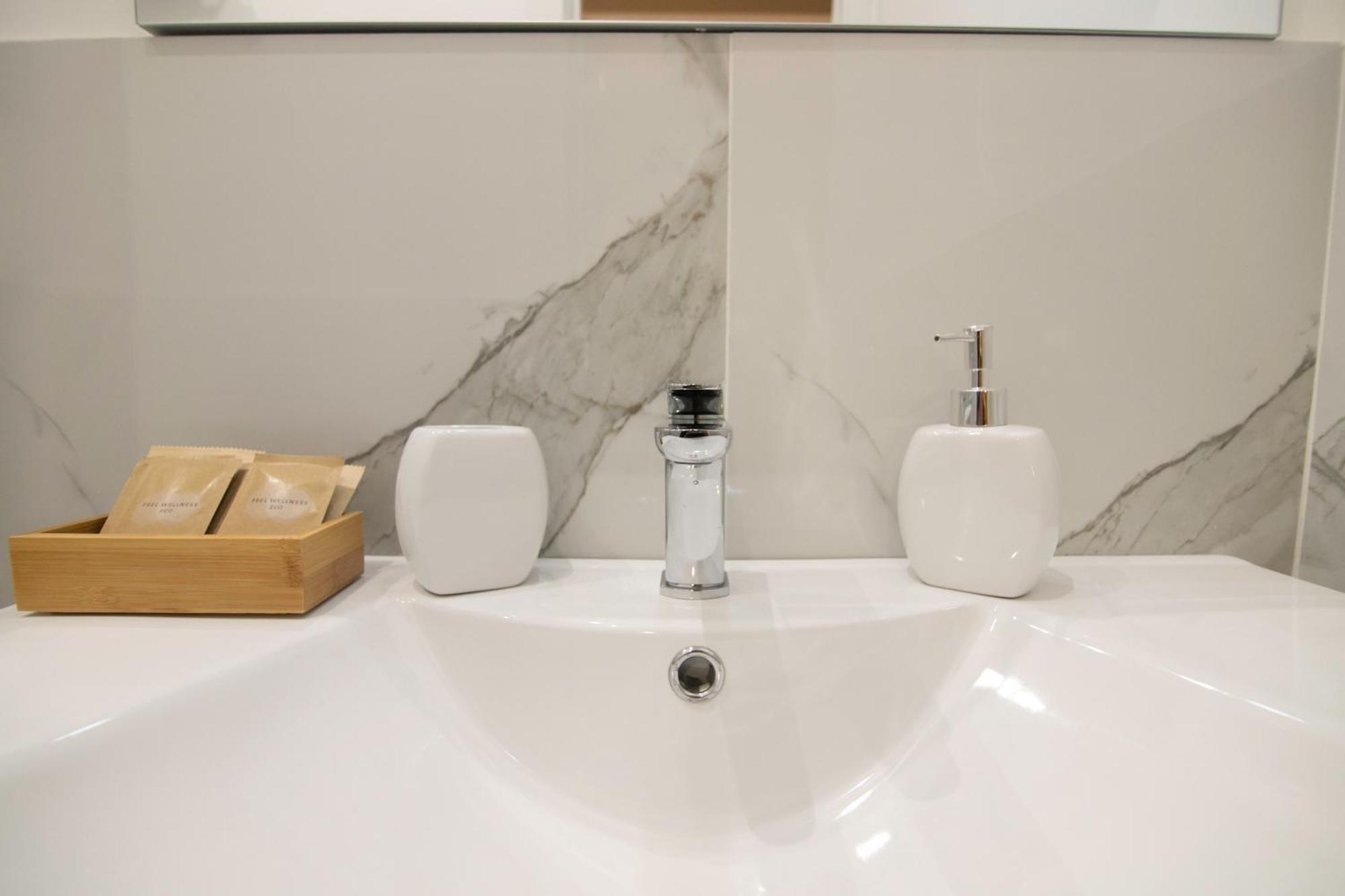 Villareale47 Luxury Suites & Rooms Palermo Zewnętrze zdjęcie